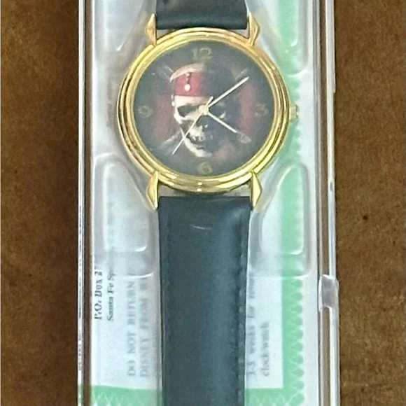 NWT Disney Pirates of the Caribbean Special Edition Collectors Series watch - Picture 2 of 7